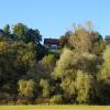 Blick auf das Naturfreundehaus vom Isarradweg. Blick auf das Naturfreundehaus vom Isarradweg.