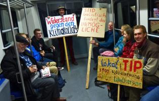 Dalborner Biobauer im Sonderzug zur TTIP-Demo Dalborner Biobauer im Sonderzug zur TTIP-Demo